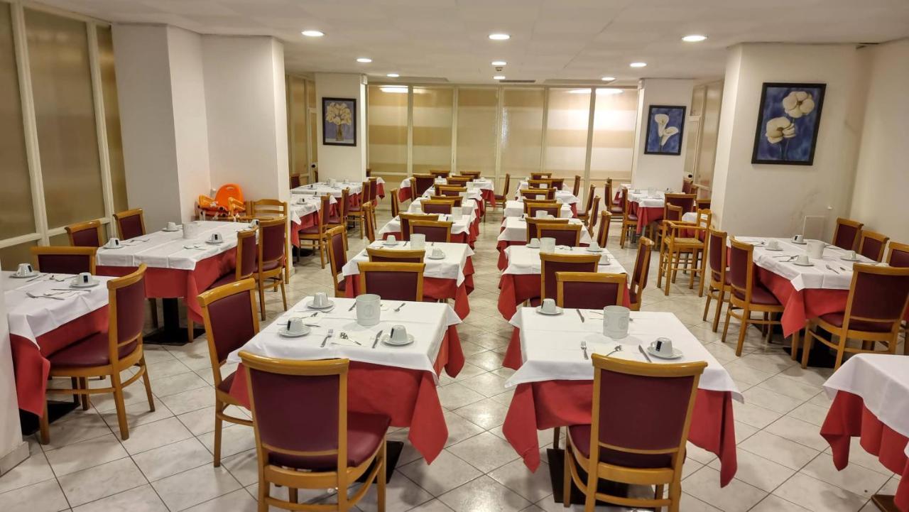 Hotel Regina Lignano Sabbiadoro Exteriör bild